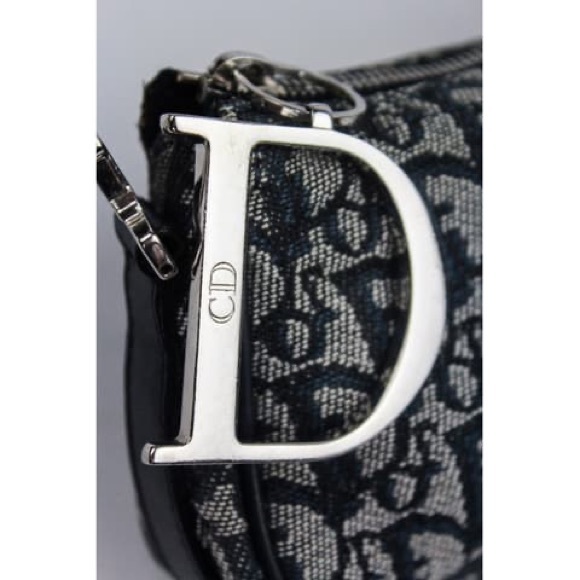 Authentic vintage Christian Dior logo bag. Iconic and in excellent condition. - Picture 4 of 6